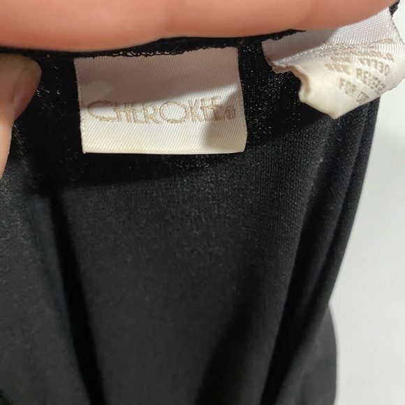 Cherokee Women’s Long Black Skirt - Picture 4 of 6